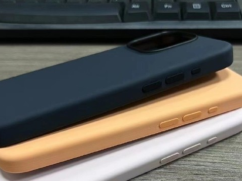 海勃湾苹果14维修站分享iPhone14手机壳能直接给iPhone15用吗?